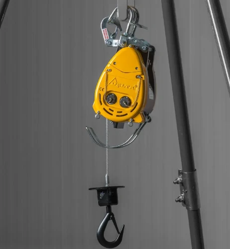 mini wciągarka 230v.webp